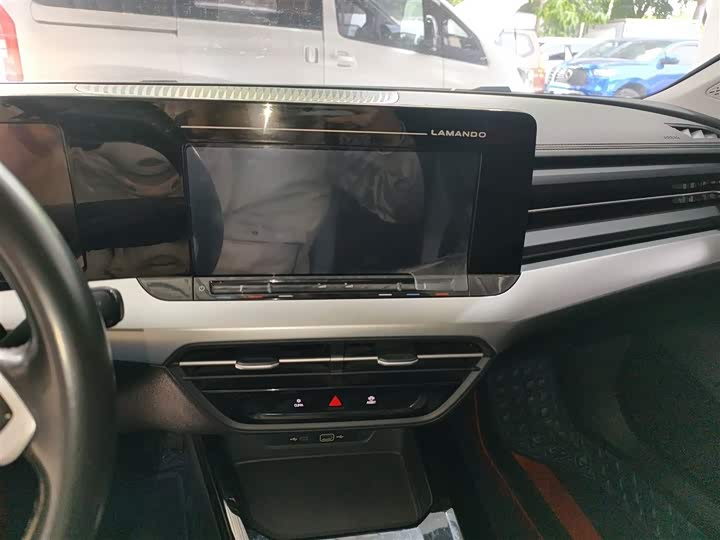 Фото 13 - Volkswagen Lamando L