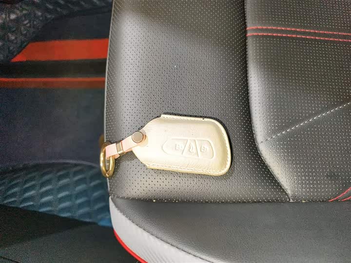 Фото 9 - Volkswagen Lamando L