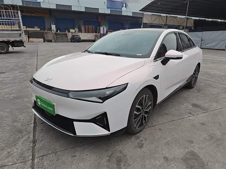 Фото 1 - XPeng P5