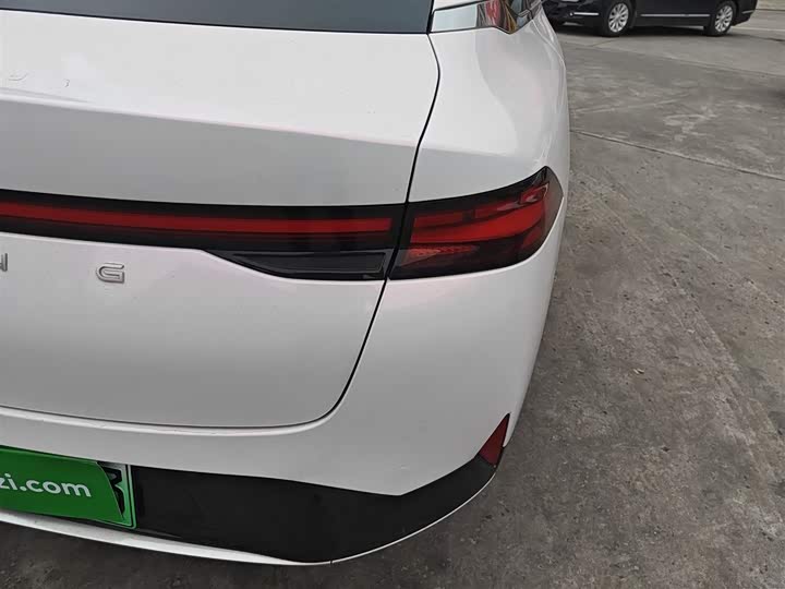 Фото 8 - XPeng P5