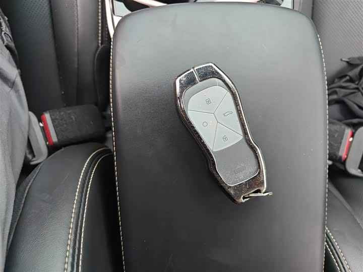 Фото 9 - XPeng P5