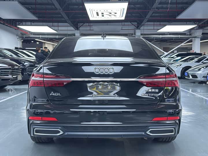 Фото 20 - Audi A6L