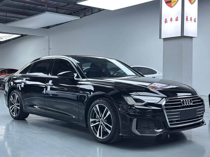 Фото 3 - Audi A6L