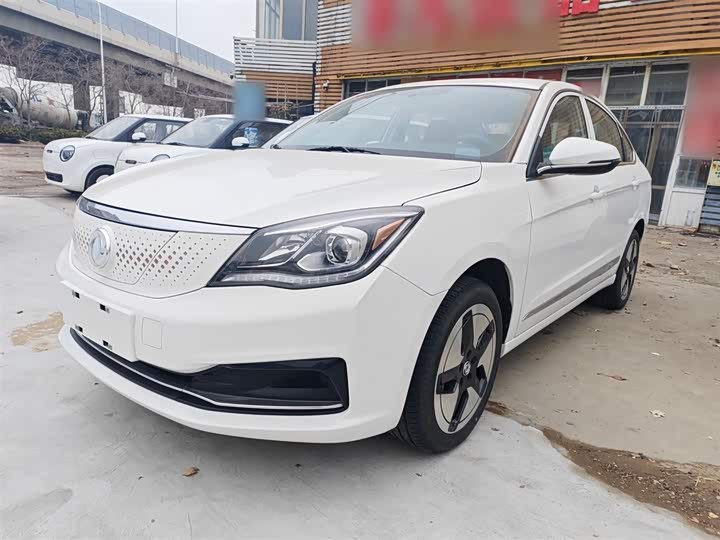 Фото 1 - Dongfeng Aeolus E70