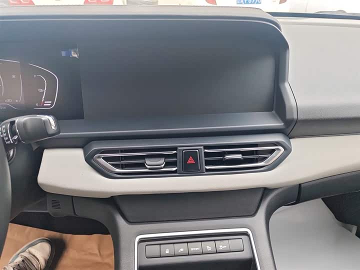 Фото 13 - Dongfeng Aeolus E70