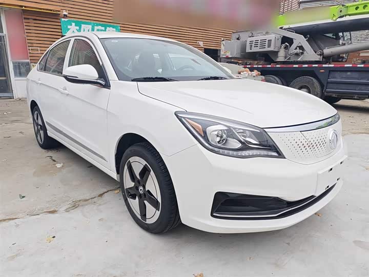 Фото 4 - Dongfeng Aeolus E70