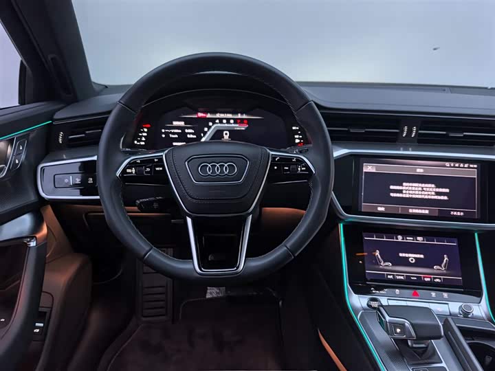 Фото 10 - Audi A6L