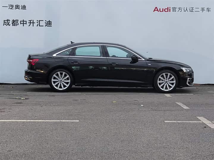 Фото 3 - Audi A6L