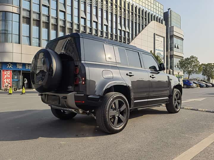 Фото 6 - Land Rover Defender