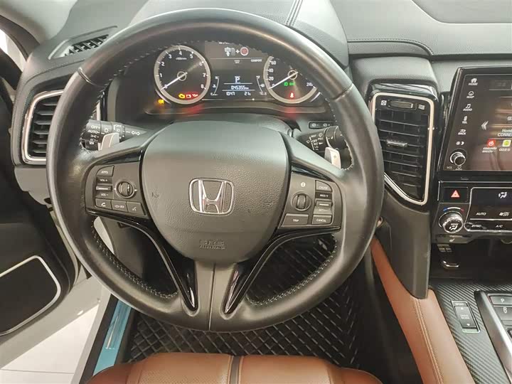 Фото 7 - Honda UR-V