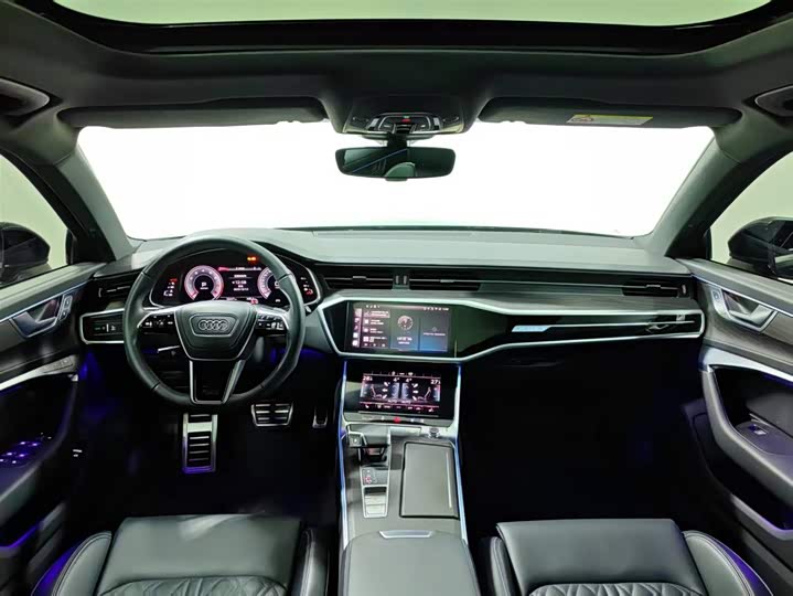 Фото 10 - Audi A6L