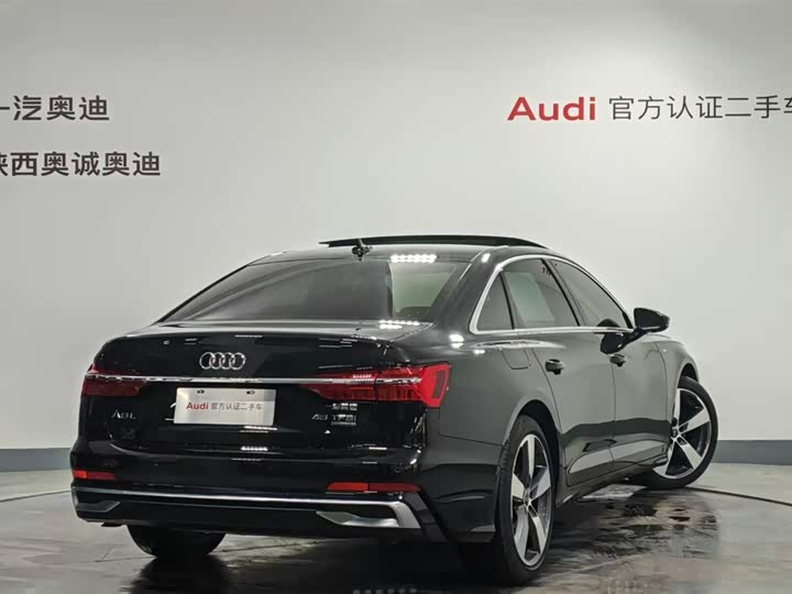 Фото 4 - Audi A6L
