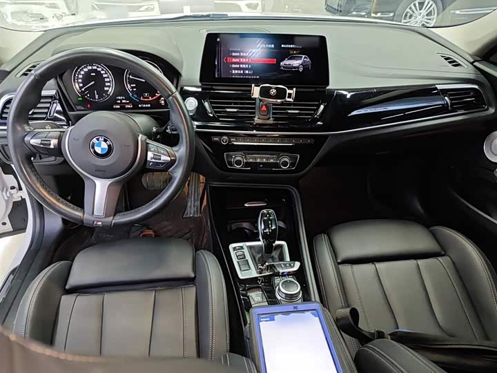 Фото 10 - BMW 1 Series