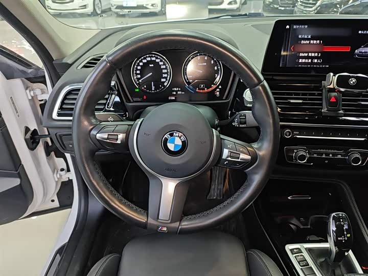 Фото 11 - BMW 1 Series