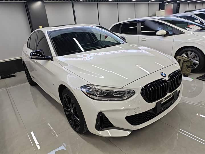 Фото 4 - BMW 1 Series