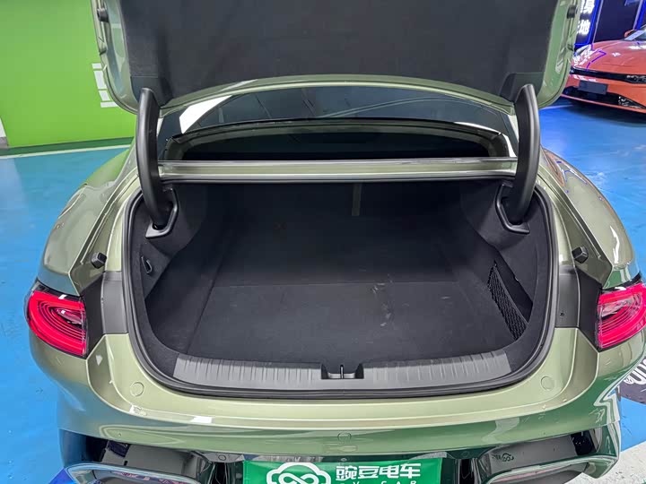 Фото 21 - Xiaomi SU7