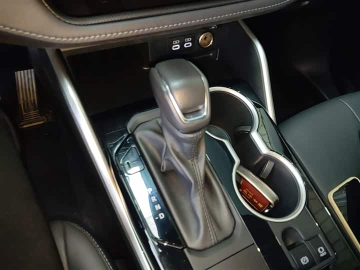 Фото 14 - Toyota Highlander