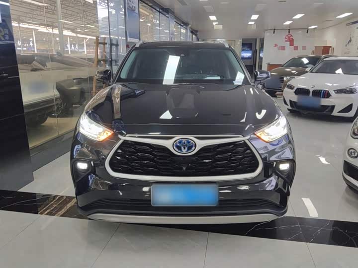 Фото 3 - Toyota Highlander