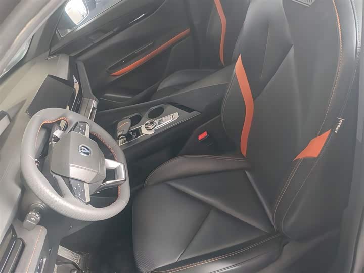 Фото 15 - Changan UNI-V