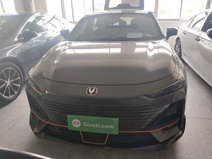 Фото 3 - Changan UNI-V