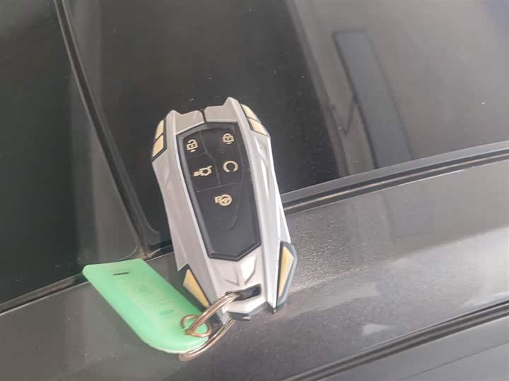 Фото 9 - Changan UNI-V