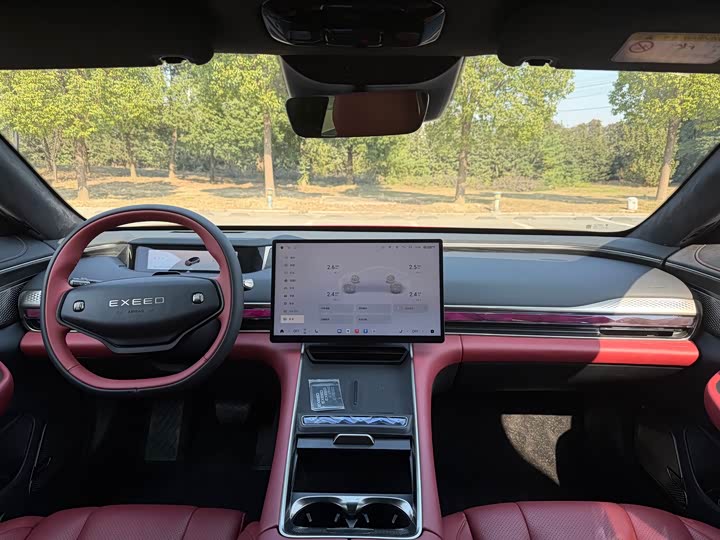 Фото 10 - Exeed Sterra ES