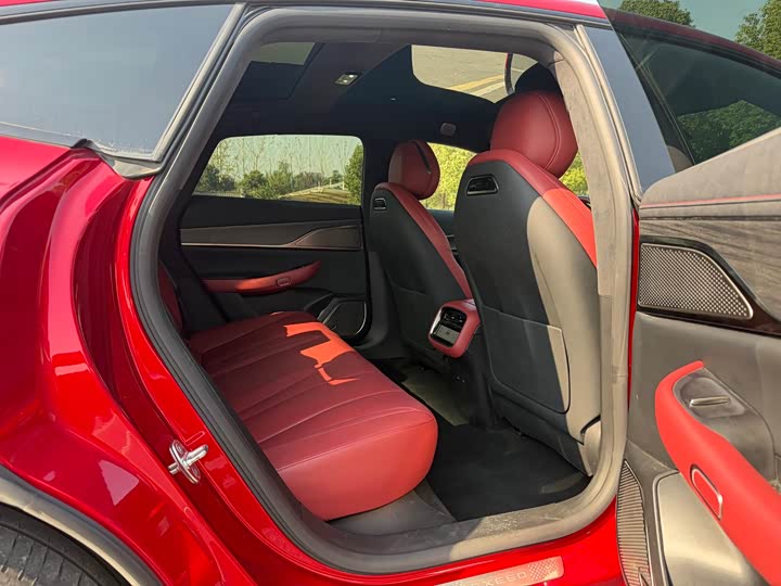 Фото 11 - Exeed Sterra ES