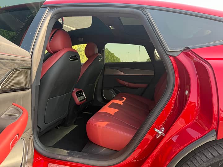 Фото 9 - Exeed Sterra ES