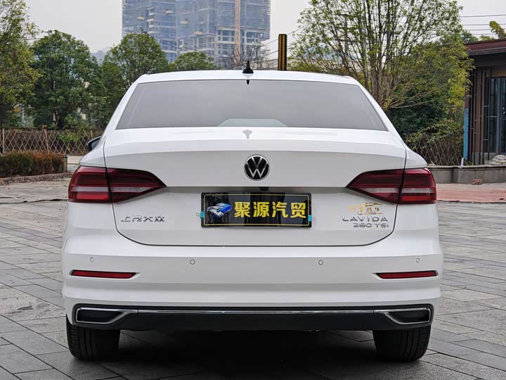 Фото 5 - Volkswagen Lavida