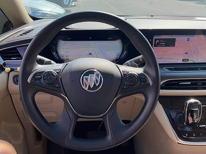 Фото 3 - Buick GL8 ES