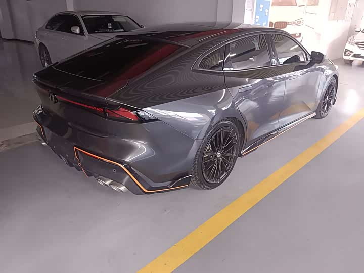 Фото 9 - Changan UNI-V