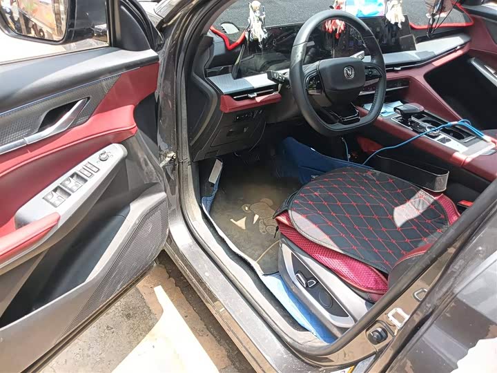 Фото 14 - Changan CS75 Plus