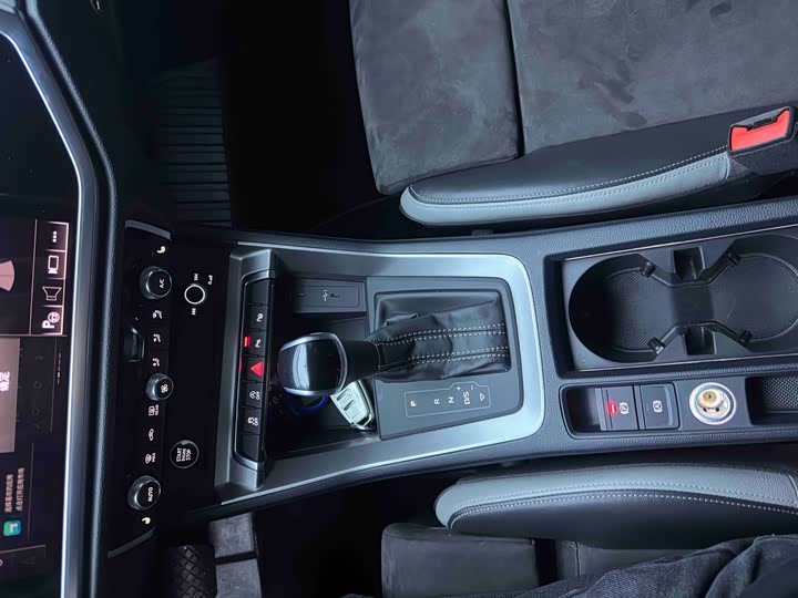 Фото 15 - Audi Q3