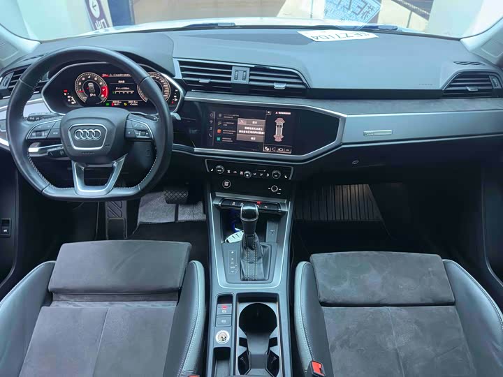 Фото 19 - Audi Q3