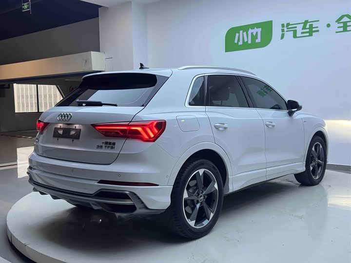 Фото 6 - Audi Q3