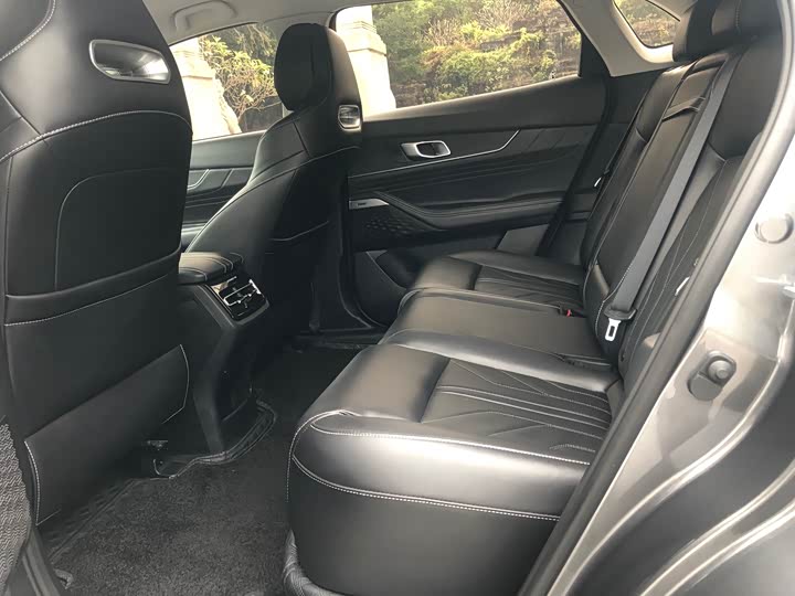 Фото 11 - Changan UNI-K