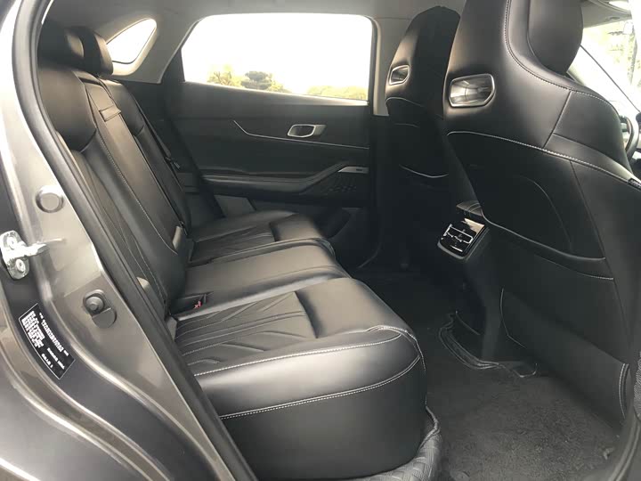 Фото 13 - Changan UNI-K