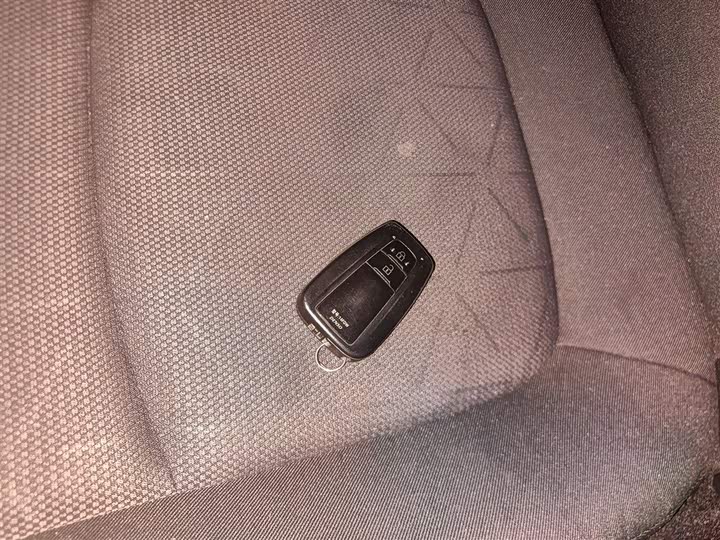 Фото 9 - Toyota RAV4