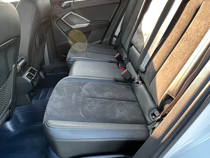 Фото 11 - Audi Q3