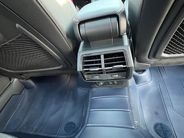 Фото 15 - Audi Q3