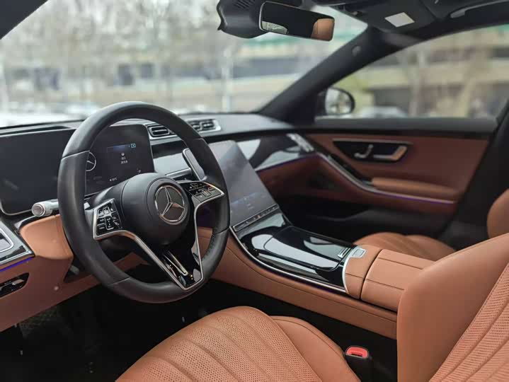 Фото 9 - Mercedes-Benz S-Class