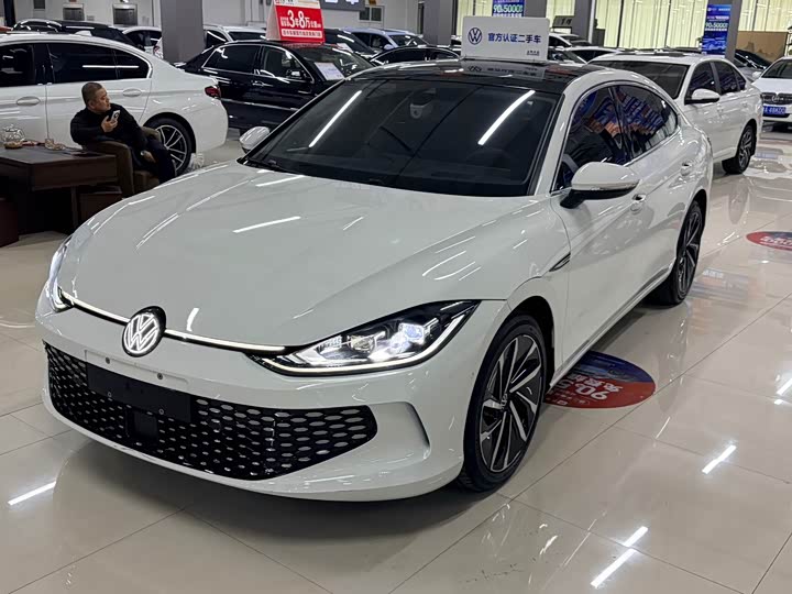 Фото 1 - Volkswagen Lamando L