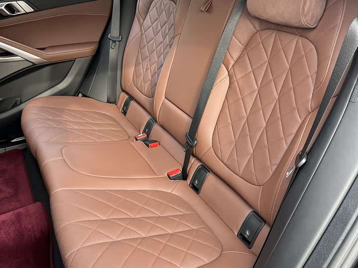 Фото 20 - BMW X6