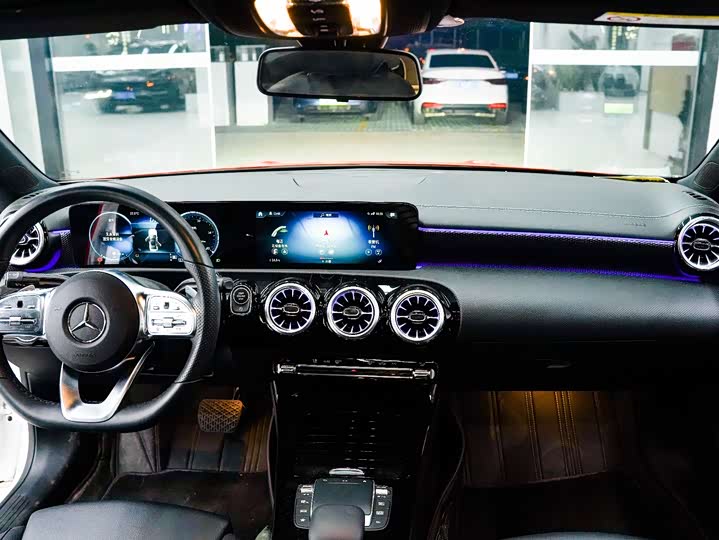 Фото 7 - Mercedes-Benz A-Class