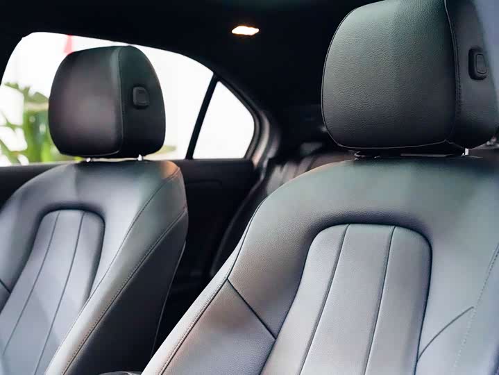 Фото 9 - Mercedes-Benz A-Class