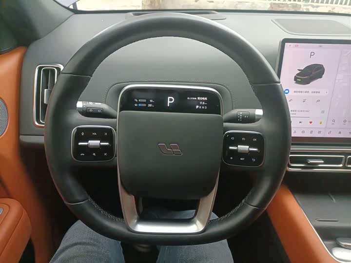 Фото 11 - LiXiang L7