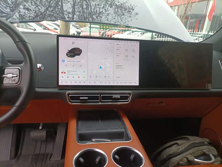 Фото 13 - LiXiang L7