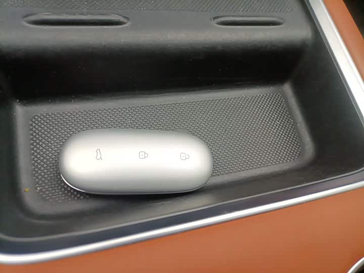 Фото 9 - LiXiang L7