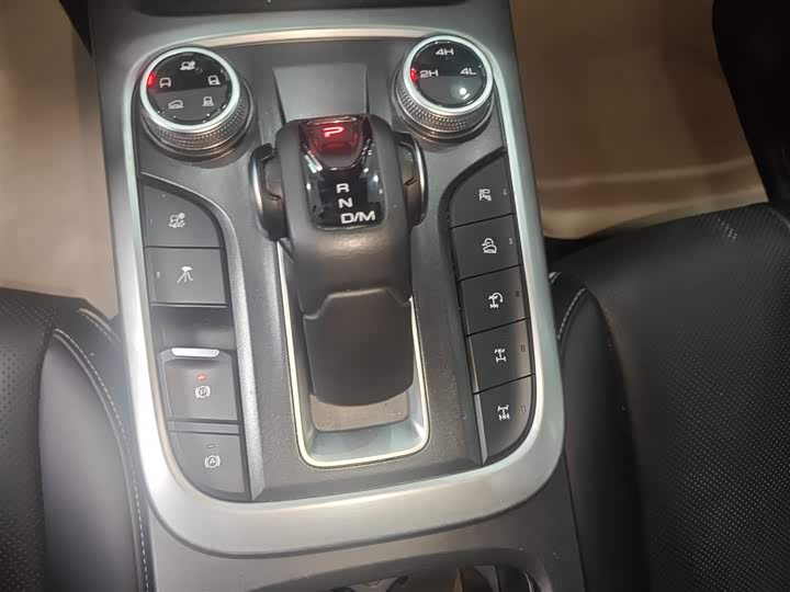 Фото 14 - Tank 300