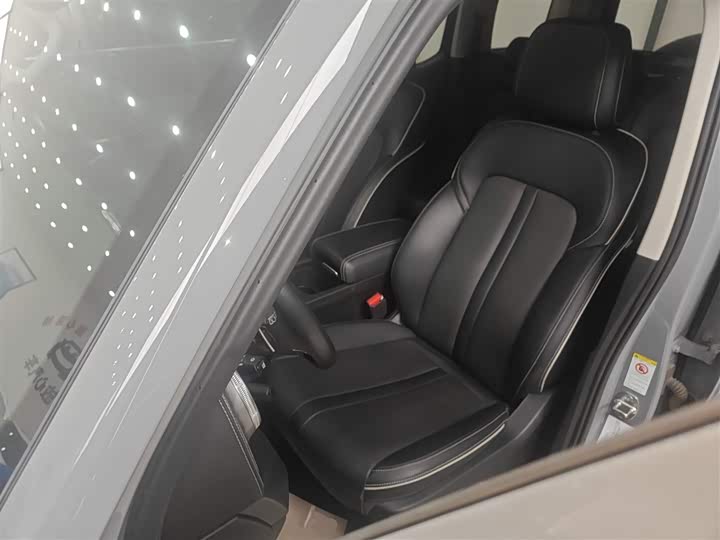 Фото 15 - Tank 300